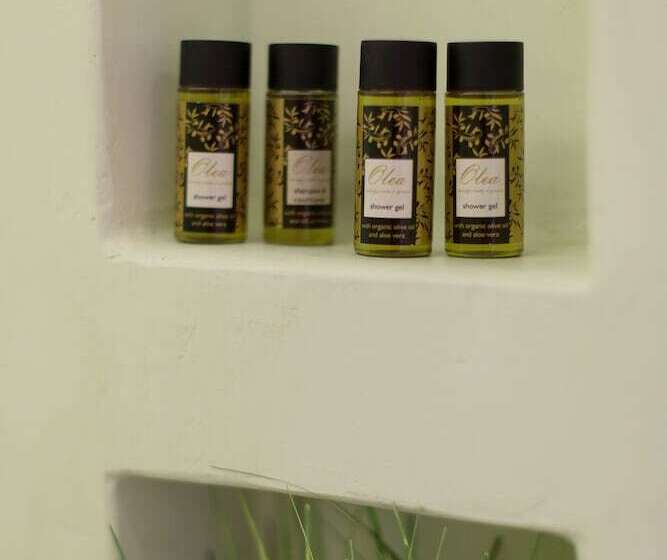 Пансион Artree Suites