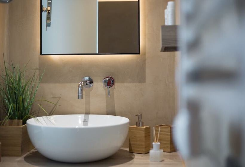 Пансион Artree Suites