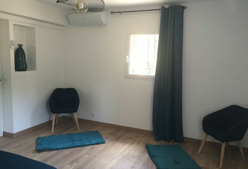 膳宿费 Aux Senteurs Jasmin