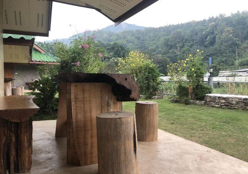 ペンション Ban Rim Nam Tharnthong