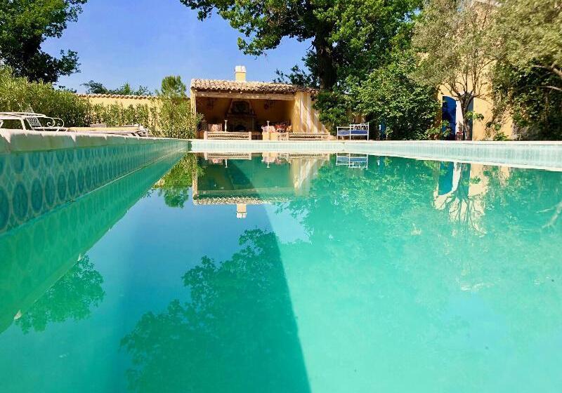 بنسيون Bastide Du Régent