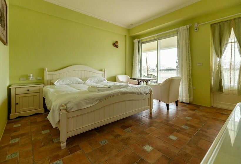 پانسیون Deja Vu B&b