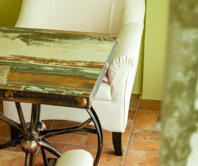 پانسیون Deja Vu B&b