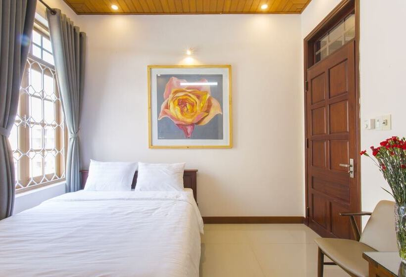 پانسیون Luna Rossa Villa