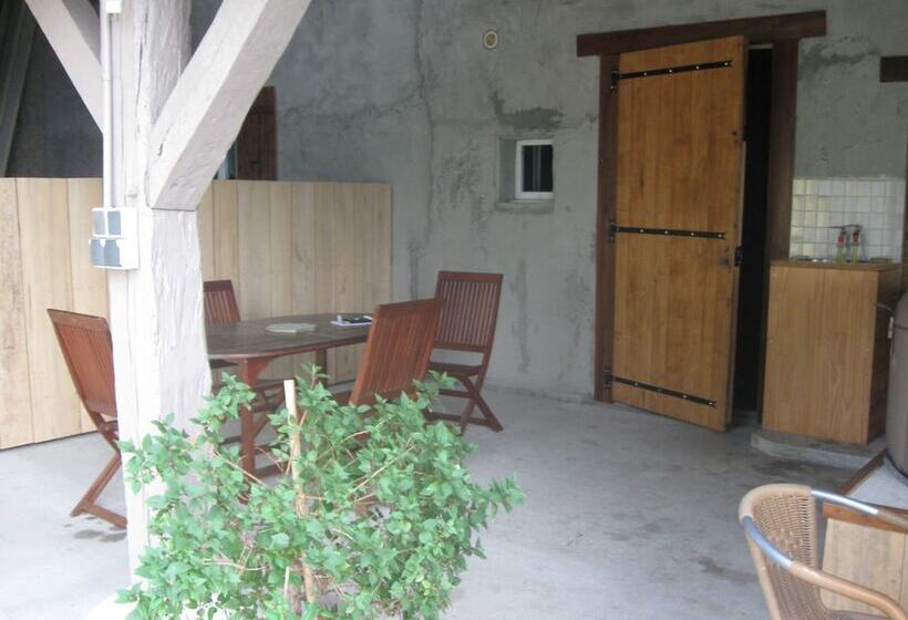 ペンション Mon Jardin Du Bas Bugey