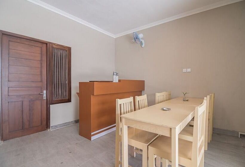 膳宿费 Reddoorz Near Ambarukmo Yogyakarta 2