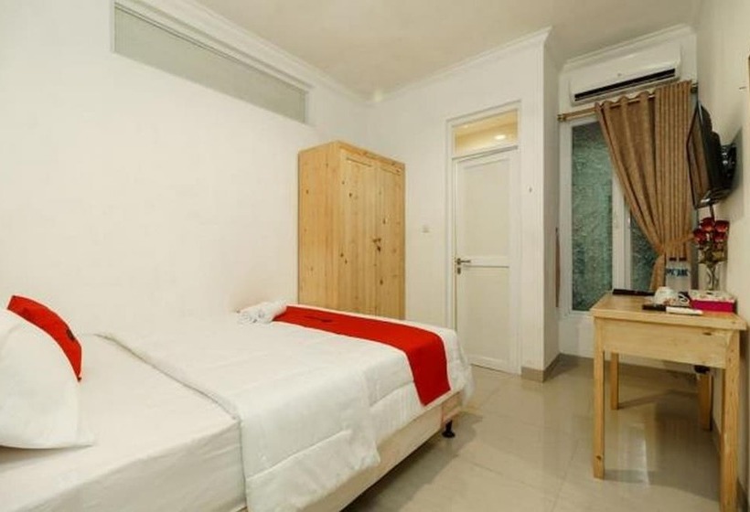 펜션 Reddoorz Syariah Plus Near Pancoran 2