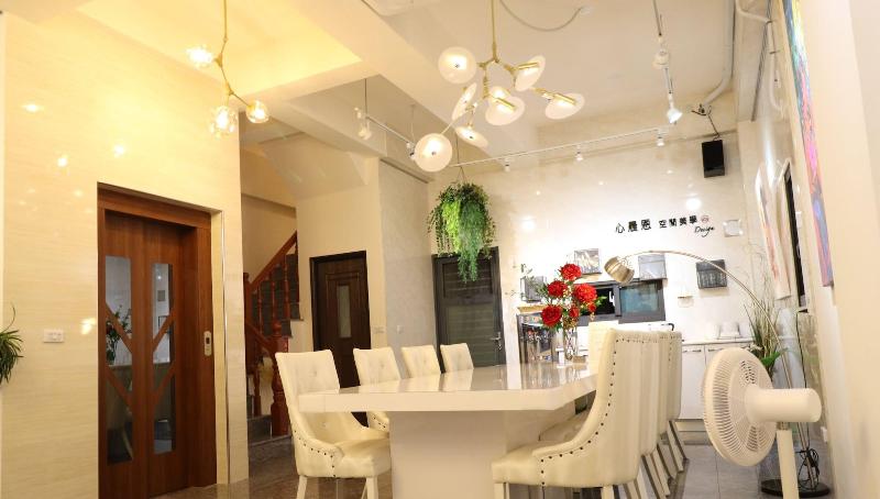 پانسیون 頌謙文旅 梅花鹿同住