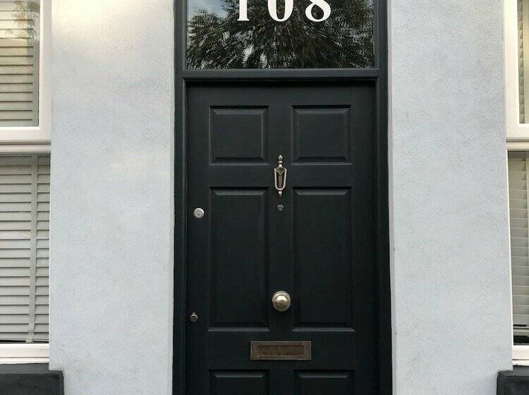 بنسيون The Exchange