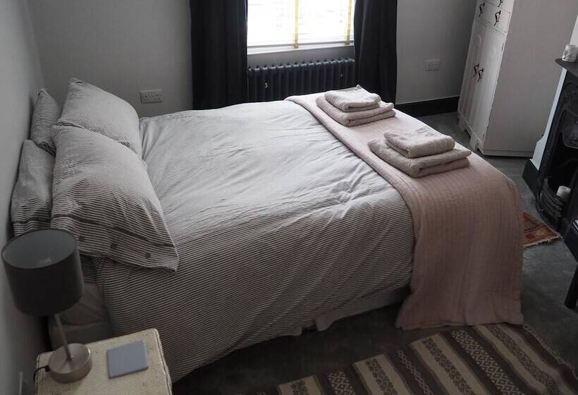 بنسيون The Exchange