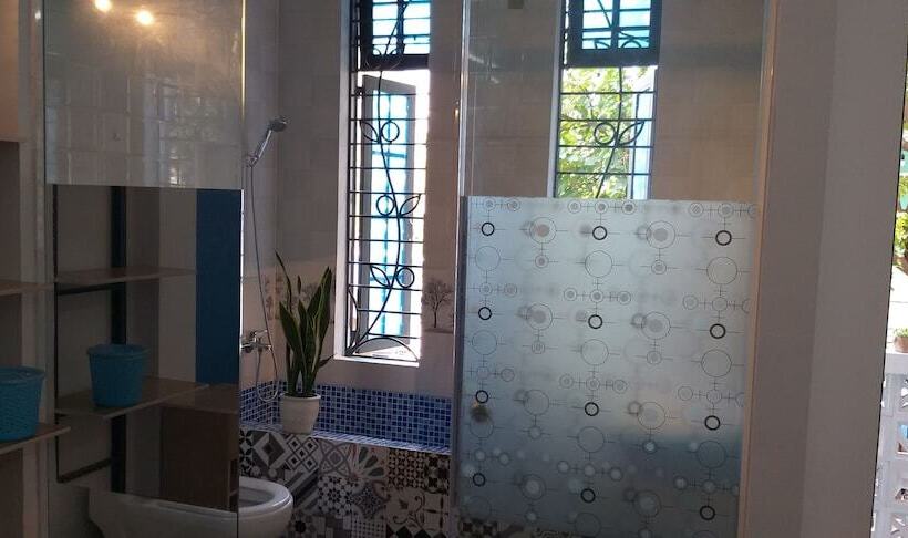 پانسیون The Land Of Canaan