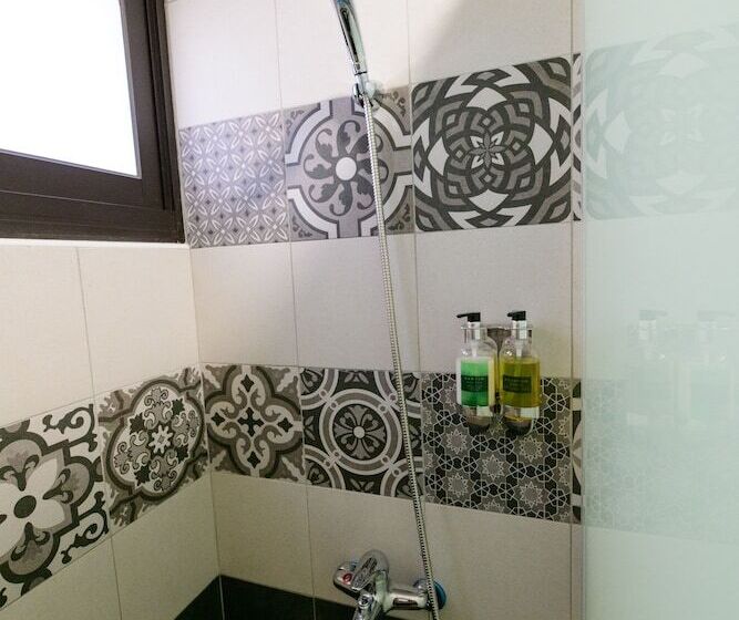 پانسیون Township Season B&b