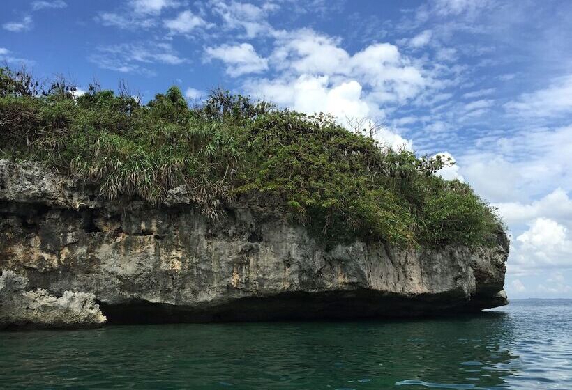 פנסיון Veue Beach Cabins