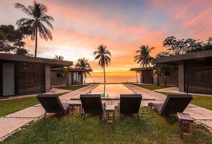 פנסיון Veue Beach Cabins