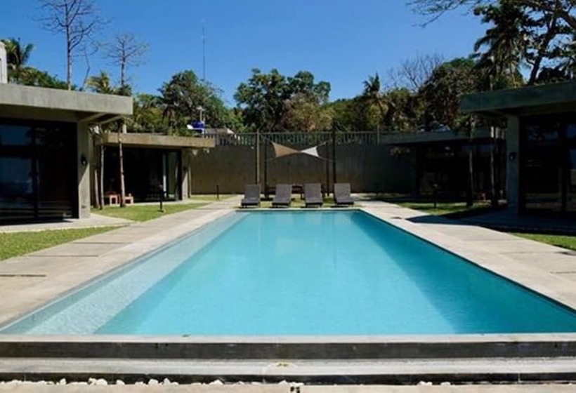 פנסיון Veue Beach Cabins