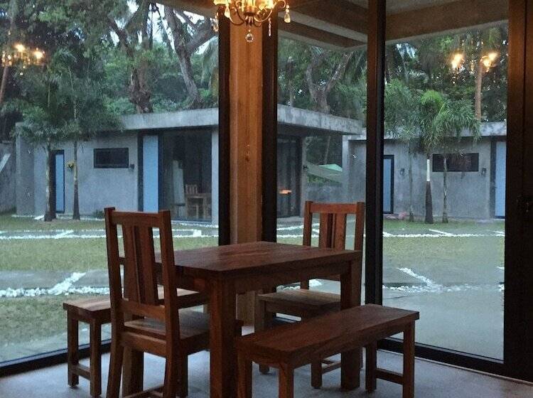 פנסיון Veue Beach Cabins