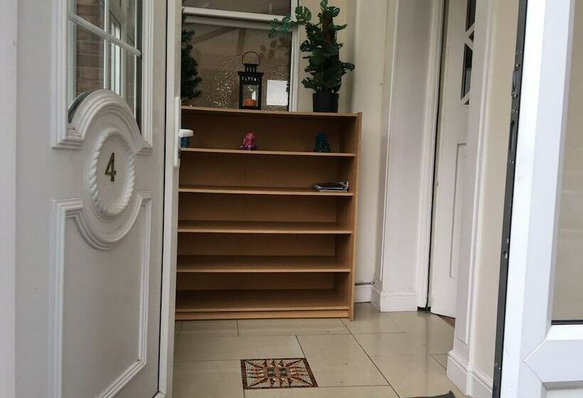 Пансион Vivian Prime Home