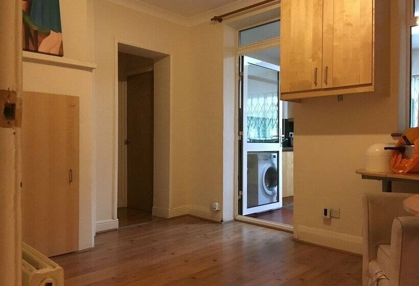 Пансион Vivian Prime Home