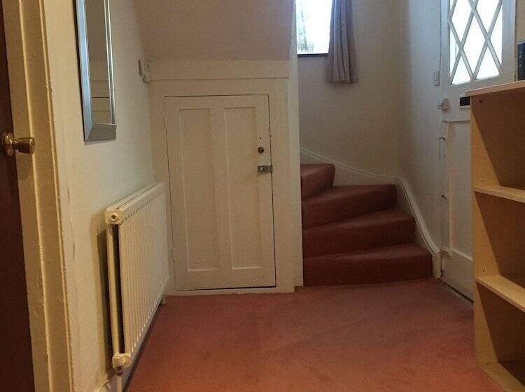 Пансион Vivian Prime Home