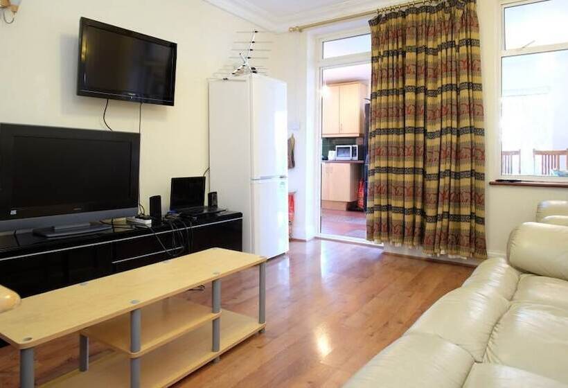 Пансион Vivian Prime Home