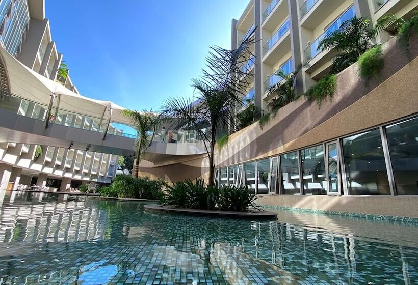 Radisson Blu Hotel & Residence Nairobi Arboretum