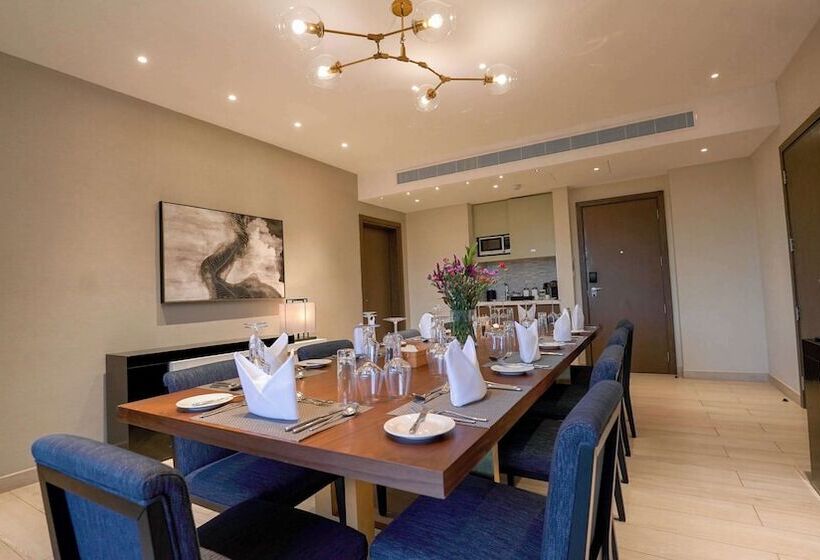 Radisson Blu Hotel & Residence Nairobi Arboretum