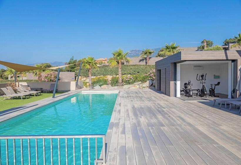 Résidence Pierre & Vacances Premium Les Terrasses D Arsella