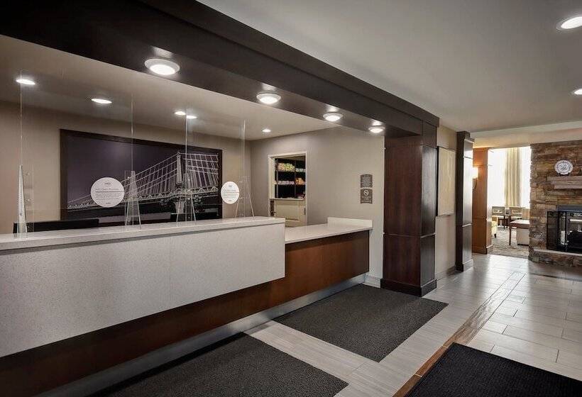 ホテル Staybridge Suites Holland By Ihg