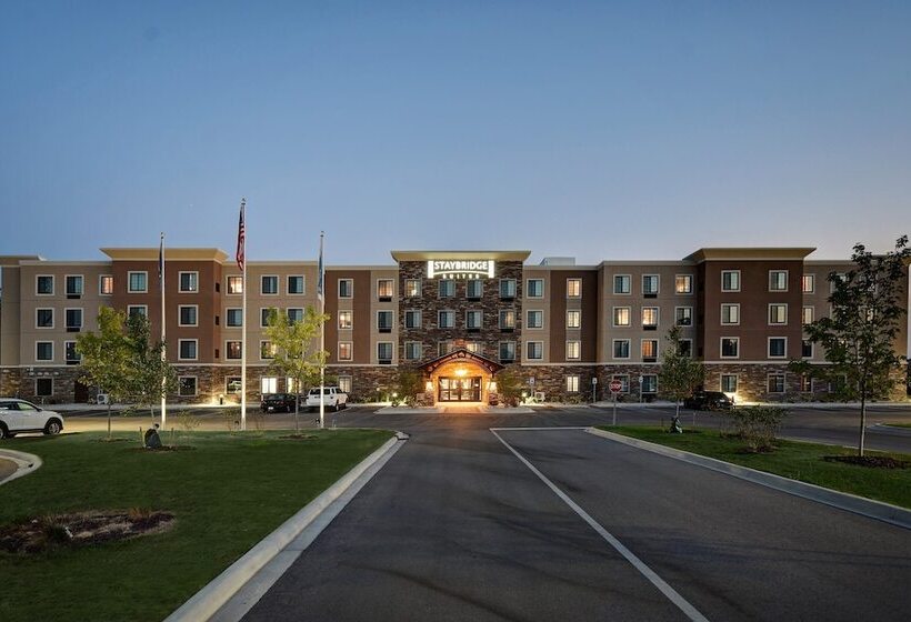 ホテル Staybridge Suites Holland By Ihg