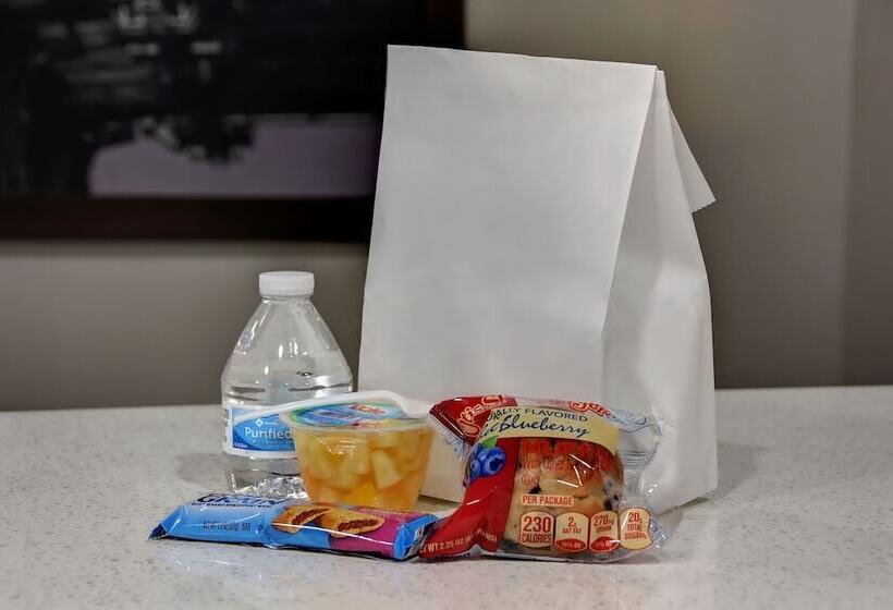 ホテル Staybridge Suites Holland By Ihg