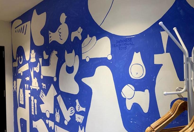 Отель Yolo  Museum