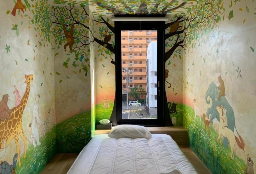 Отель Yolo  Museum