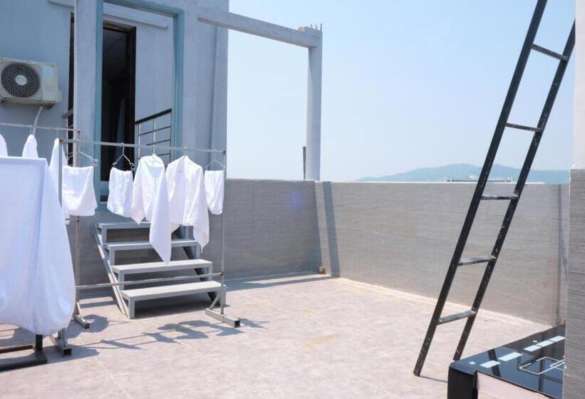 Le House Hotel And Studio