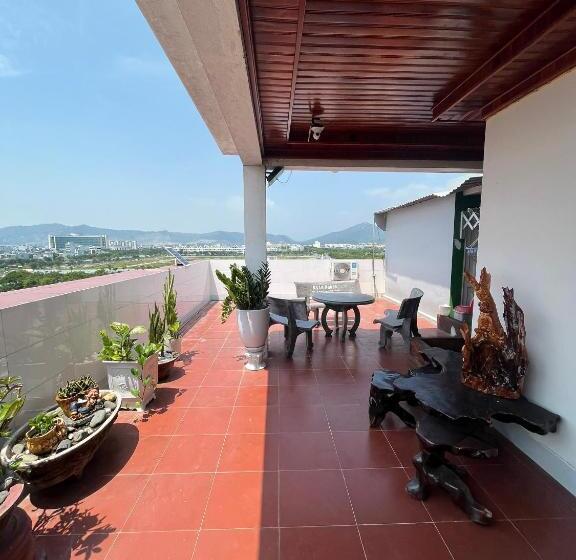 Le House Hotel And Studio