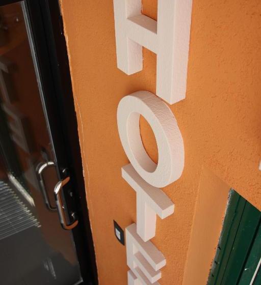 בית מלון כפרי Eden