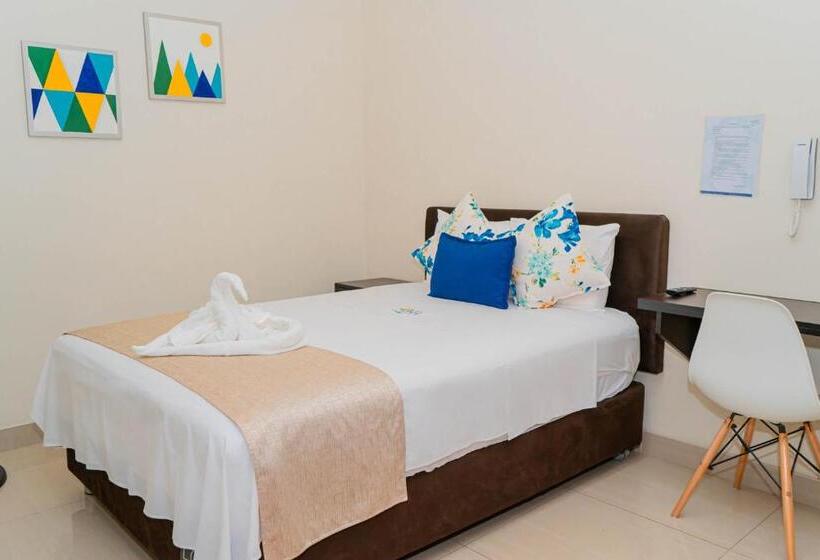 هتل Tropical City