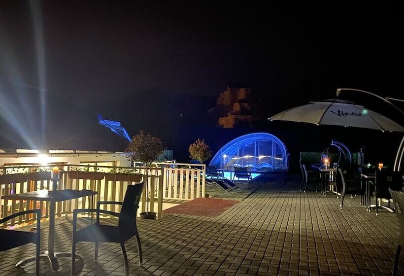 Uniqhotel česky šternberk