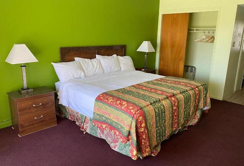 Desert Grove Resort Motel