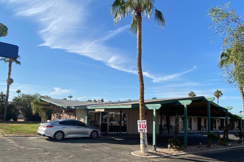 Desert Grove Resort Motel