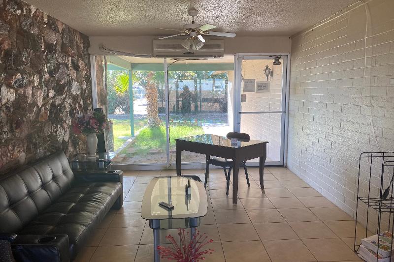 Desert Grove Resort Motel