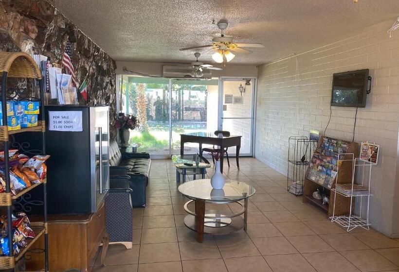 Desert Grove Resort Motel