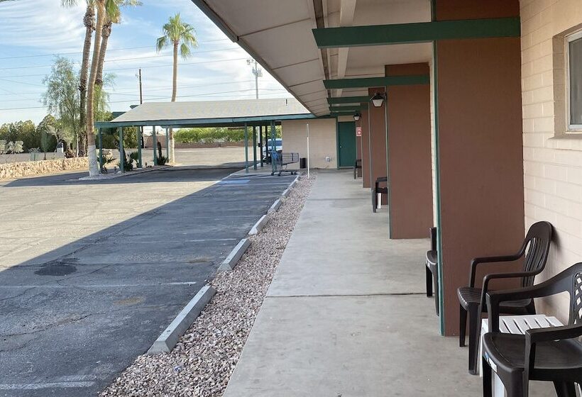 Desert Grove Resort Motel