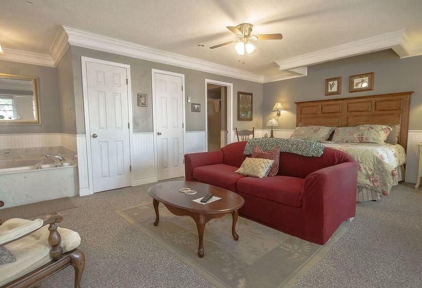 Dickey House Bed & Breakfast