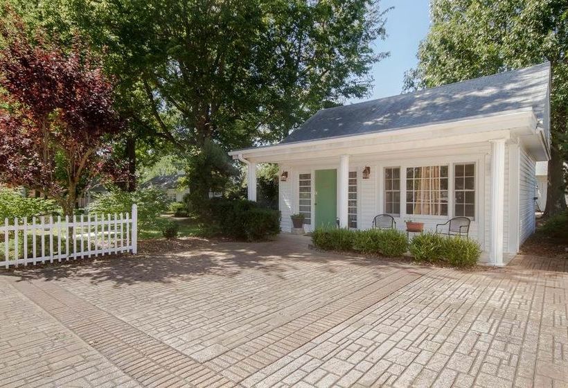 Dickey House Bed & Breakfast