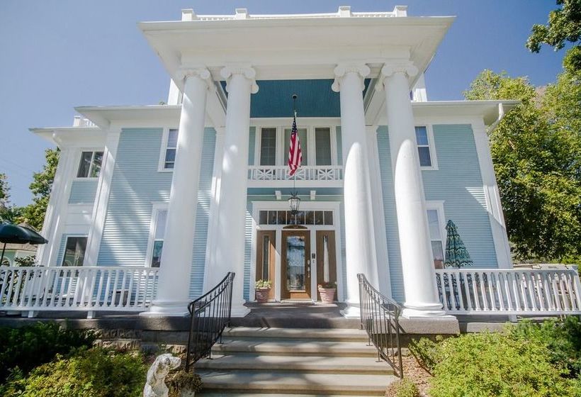 Dickey House Bed & Breakfast