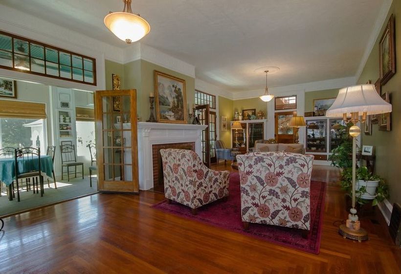 Dickey House Bed & Breakfast