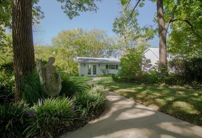Dickey House Bed & Breakfast
