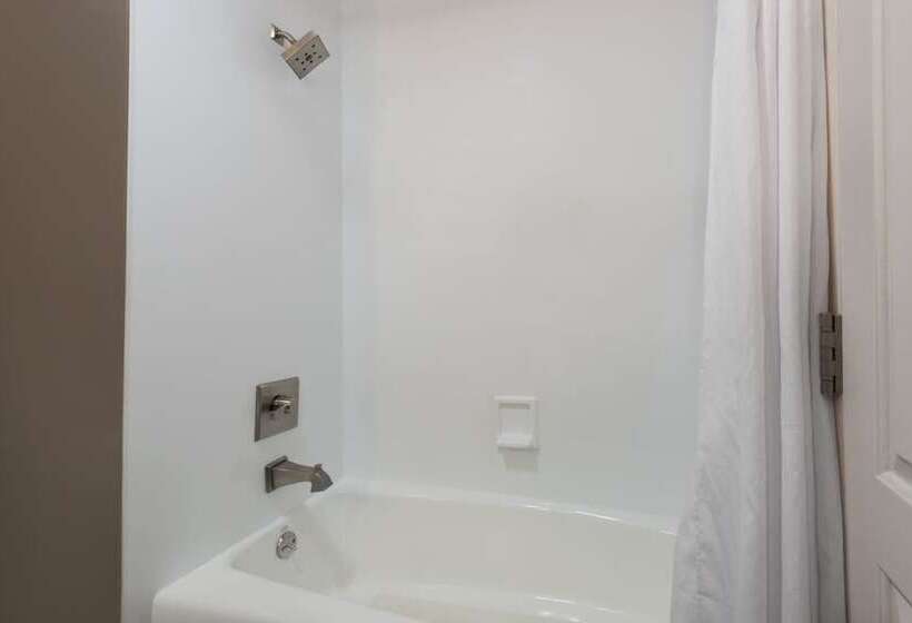 ホテル 1550 Sfo Airport West