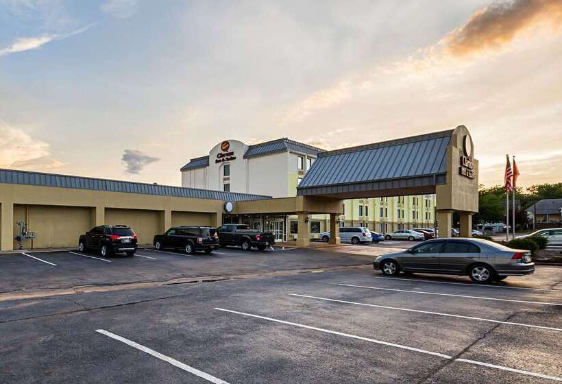 هتل Clarion Inn & Suites Near Downtown