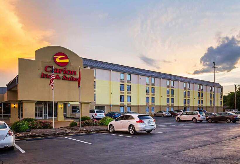 هتل Clarion Inn & Suites Near Downtown
